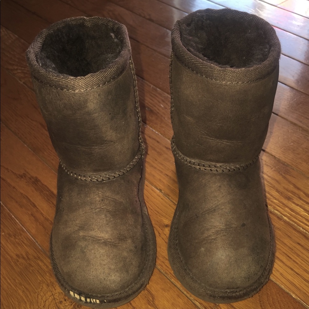Authentic dark brown toddler UGGs size 7